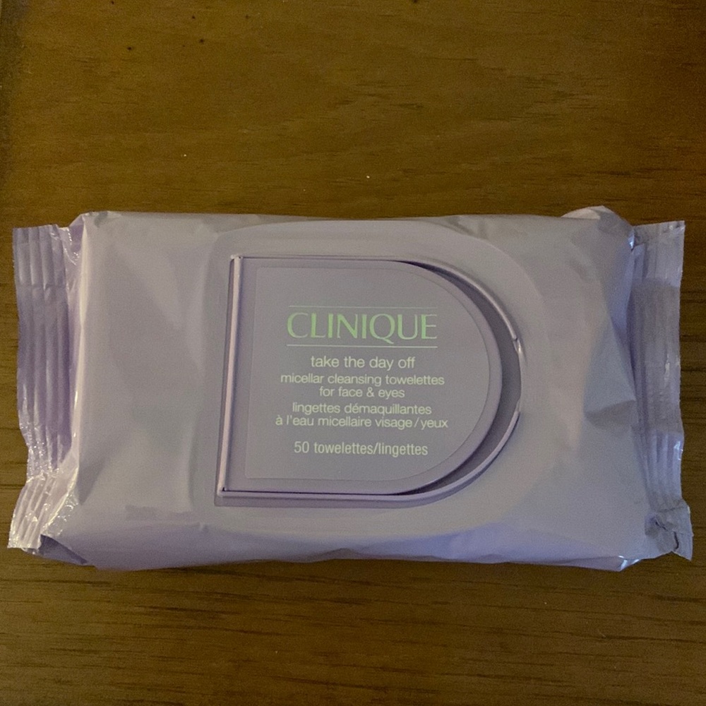 NWT Clinique Take the Day Off Makeup Removing Wipes - 50 count